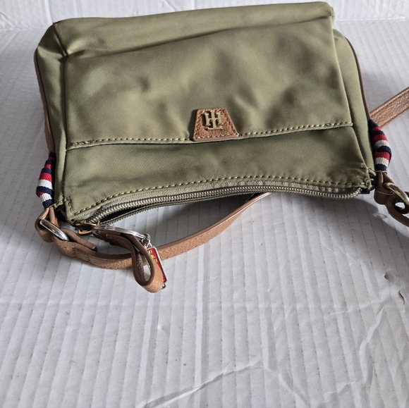 Tommy Hilfiger Green Crossbody Bag/Purse - Picture 5 of 15